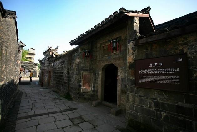 皇冠地下城
